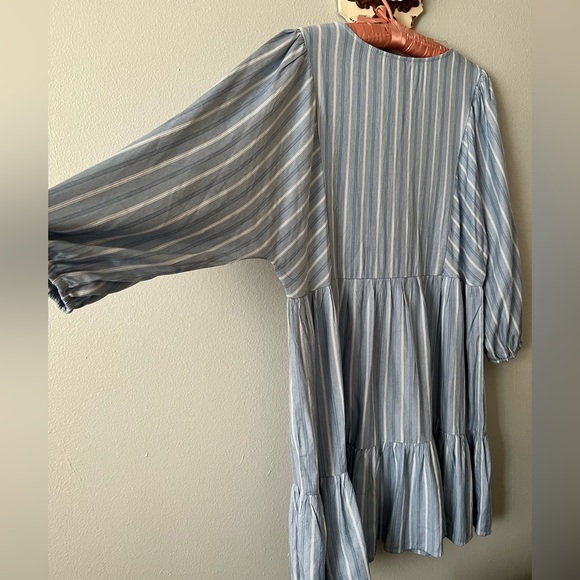✨SOLD✨Baby Blue Striped Tiered 3/4 Sleeve Cozy Co Dress Size L (L-XL Fit) NWT - Picture 5 of 9